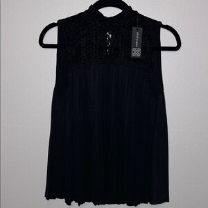 NWT Cable & Gauge Black Lace Tank Top